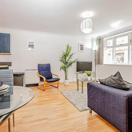 Luxury Modern 1 Bedroom In Centre *